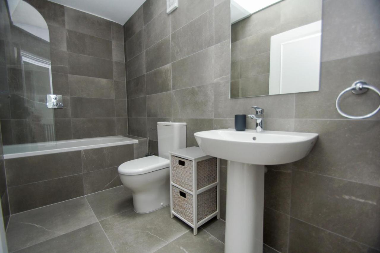 Marine Apartment *